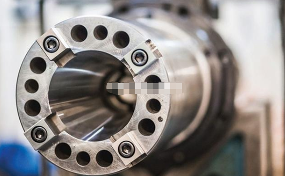 <strong>精密主軸加工的（de）優勢以及其維修流程（chéng）</strong>