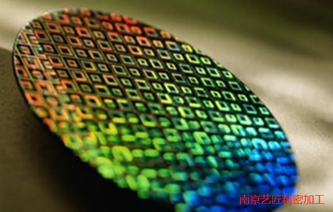 <strong>精密晶片在武器、5G、人工智（zhì）慧（AI）和機器人等方麵商家必爭</strong>