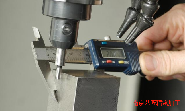 <strong>德國精密加工，蚊子身上刻字，這個技術不得不接受。</strong>