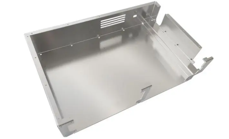 機殼精密折彎（wān）加工廠：機殼精密折彎加工過程