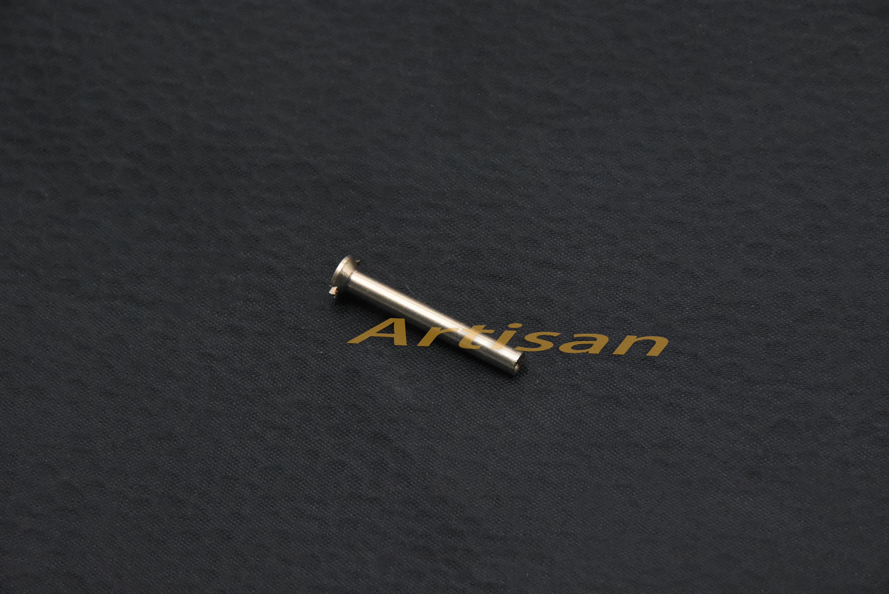 <strong>電（diàn）子類精密加工：引腳</strong>