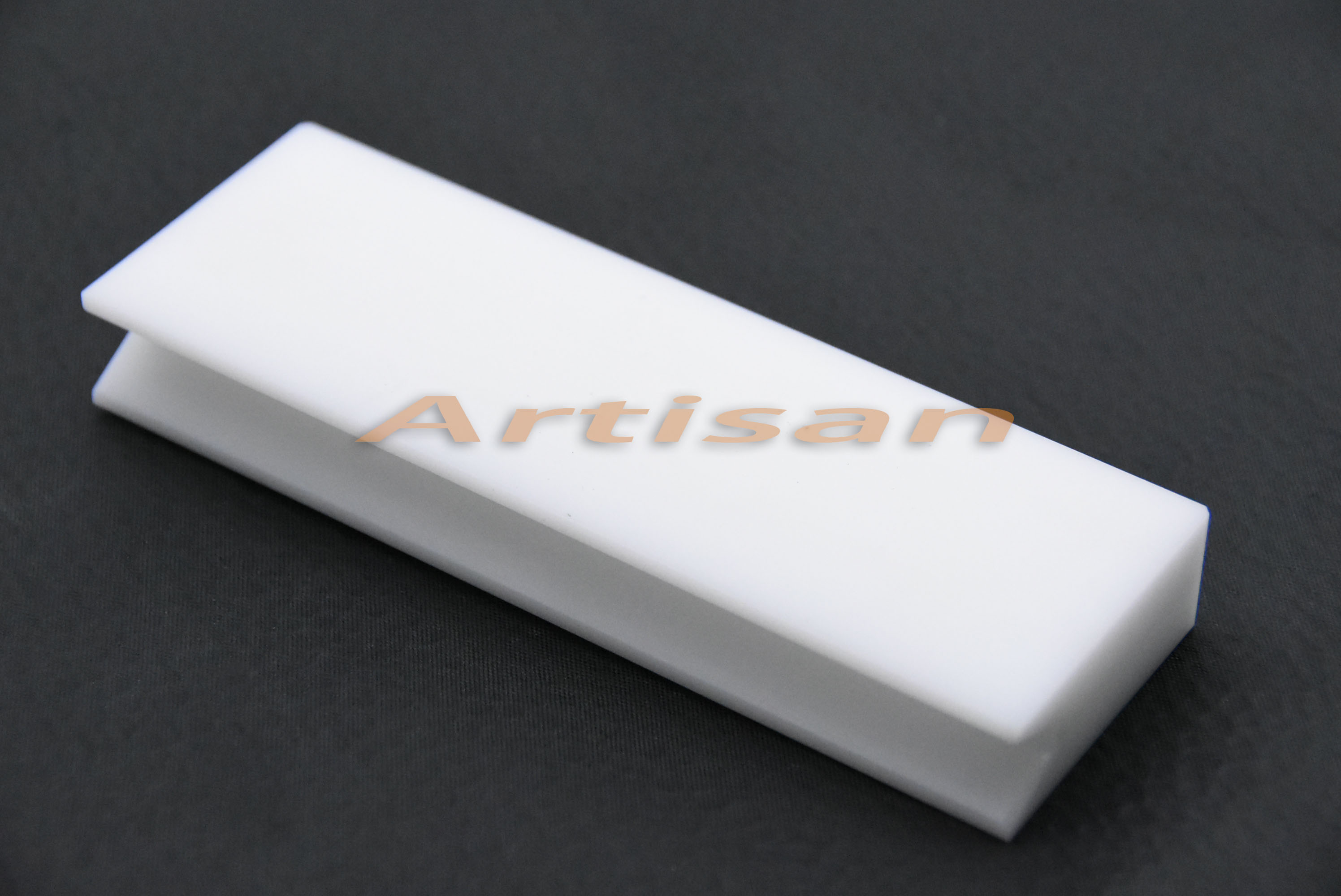 <strong>醫療類精密件加工：電池（chí）中間放置（zhì）架</strong>